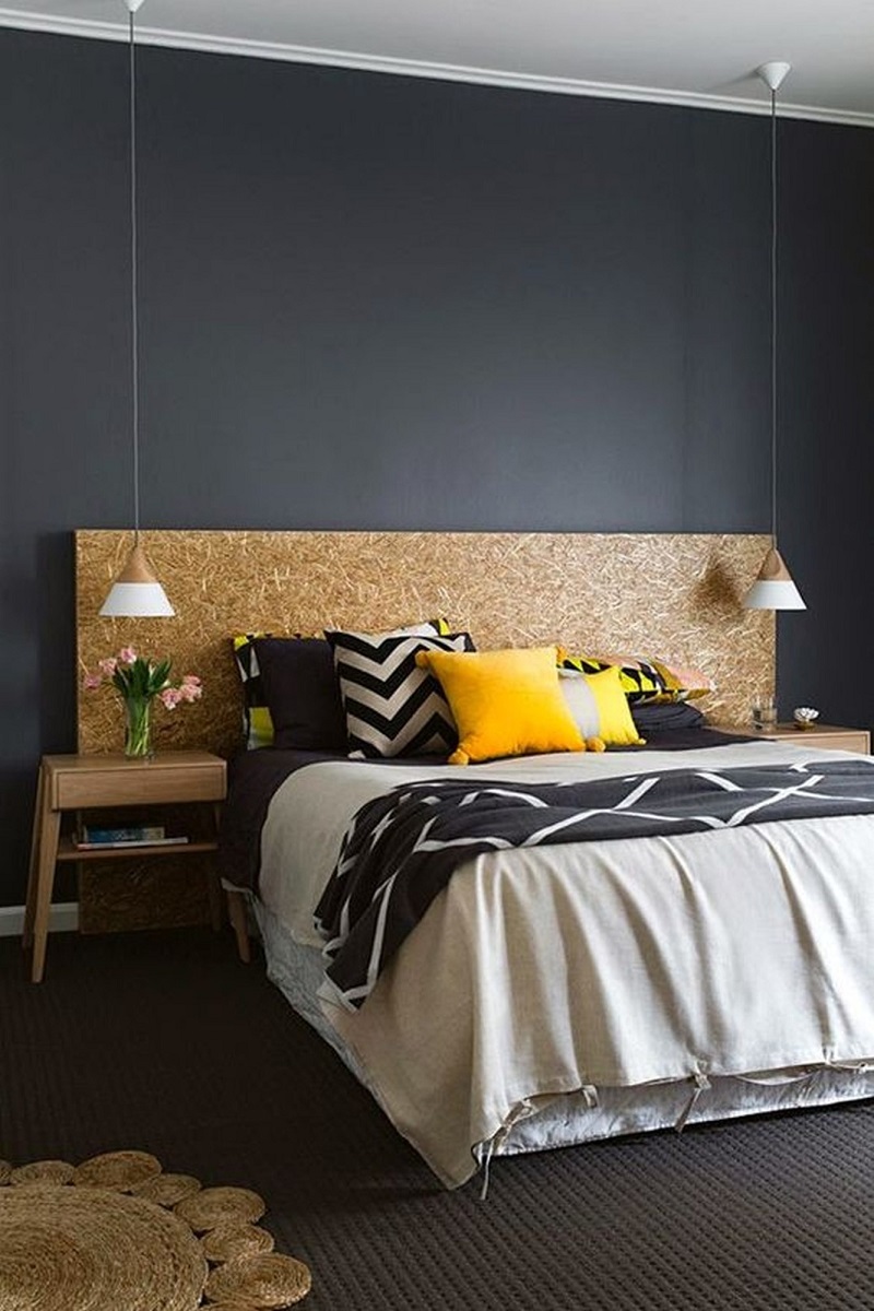 7 Ideas for a small bedroom larger look