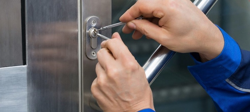 Choosing A Reputable Locksmith For Your Business
