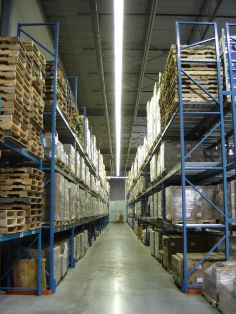 Warehouses can be more efficient with pallet racking and shelving
