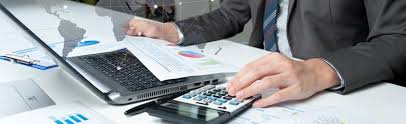 How should a small business choose an accountant?