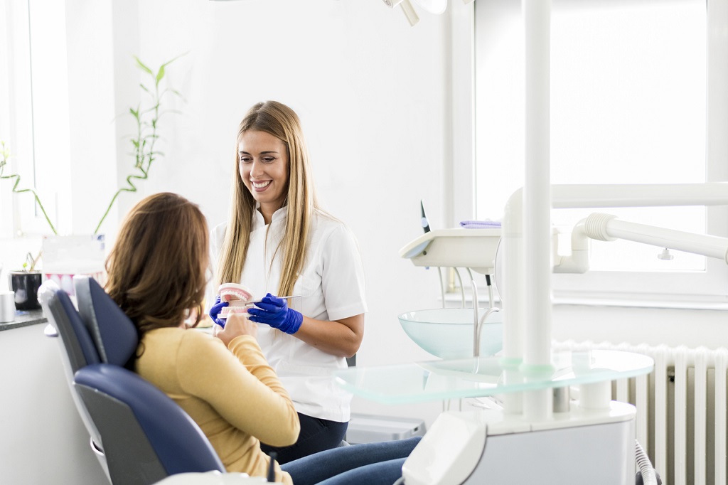 4 Essential Factors to Consider When Choosing a Dentist